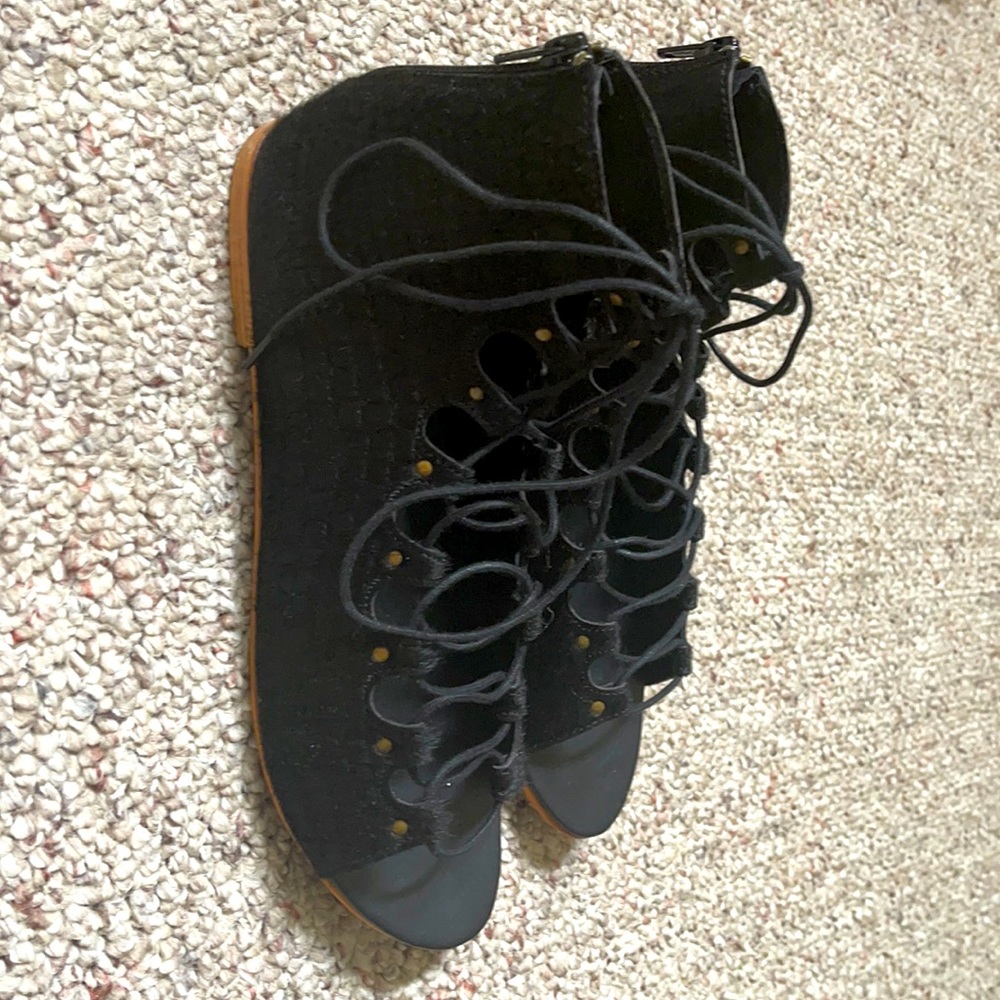 Matisse Beautiful Black Sandals